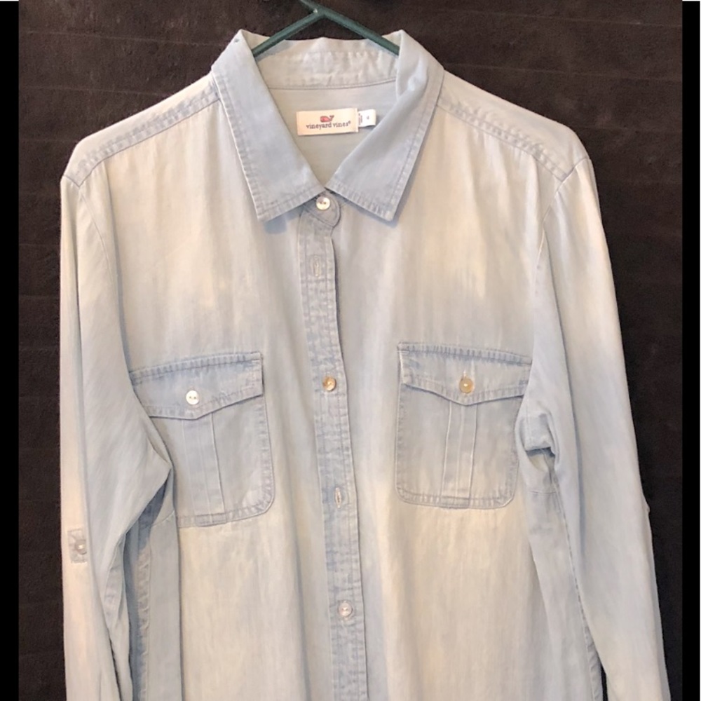 Gently worn Vineyard Vines, classic denim shirt